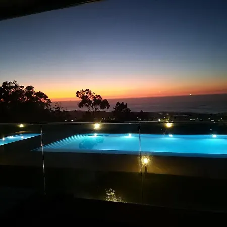 Pearl - In A Luxury *