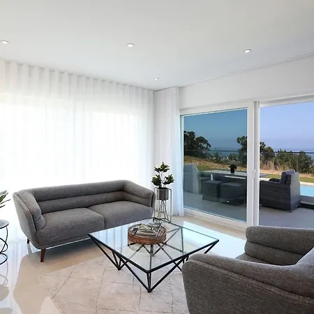 Pearl - In A Luxury *