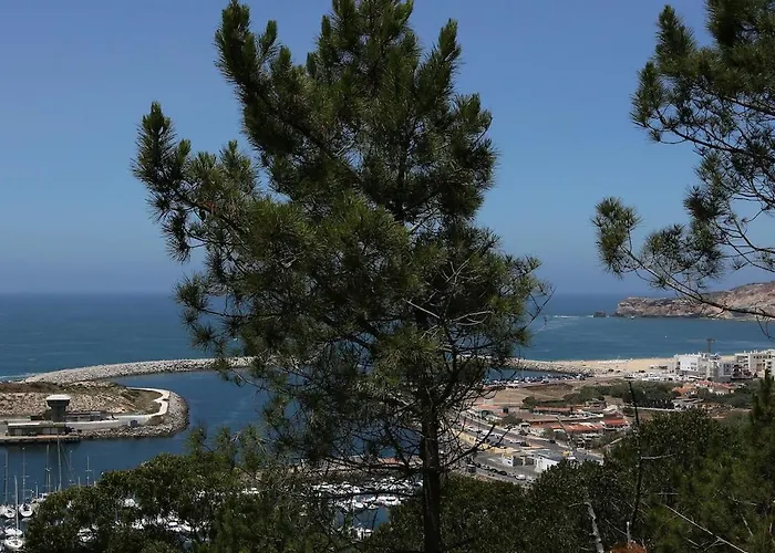 Апартаменты Pearl - In A Luxury Назаре